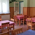 Hostel Muskatli Vendeghaz Parad
