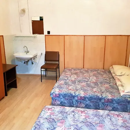 بيت شباب Muskatli Vendeghaz *