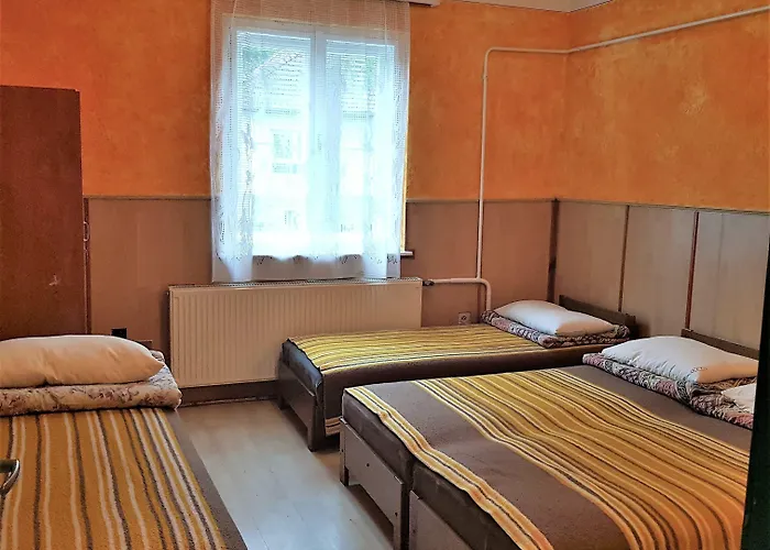 Muskatli Vendeghaz Parád